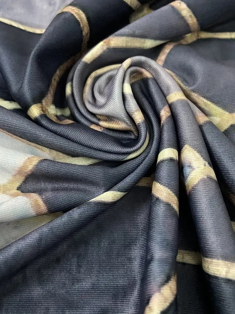 Geometric Print Maxi Dress