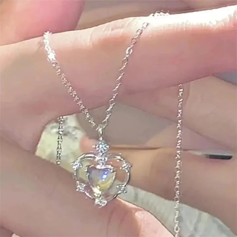 Månesten Hjerte Sølvtonet Halskjede