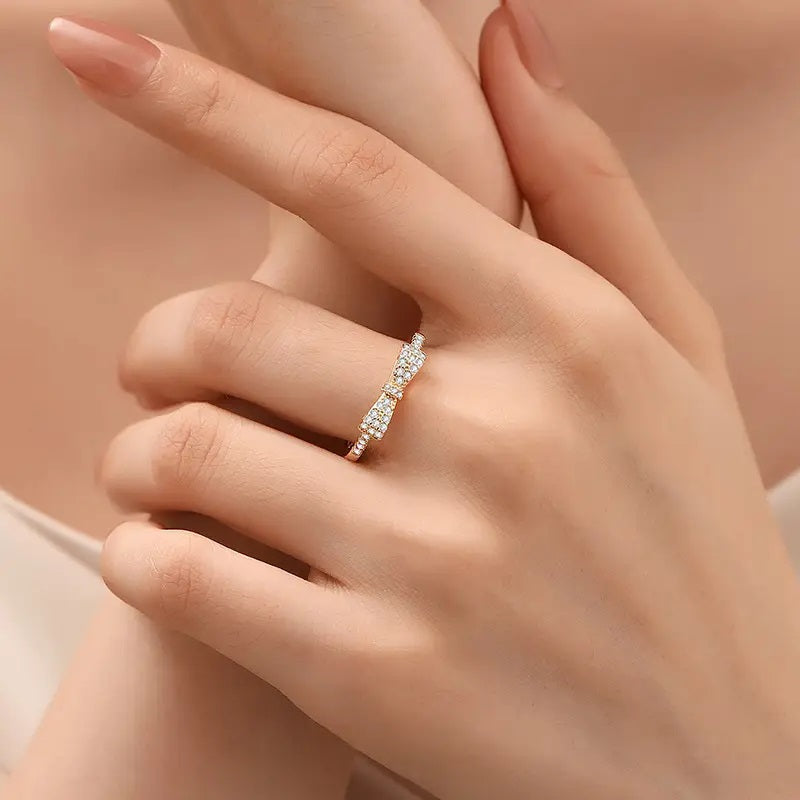 Elegant Sommerfuglsløyfe-Ring i Rosegull-Tone