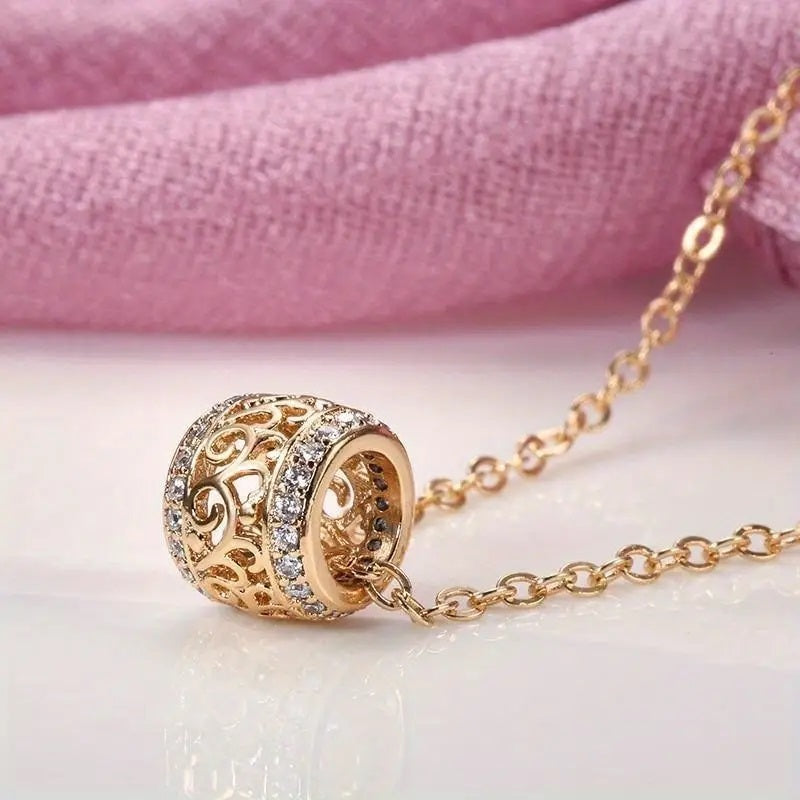 Exquisite Hollow Barrell Fashion Necklace