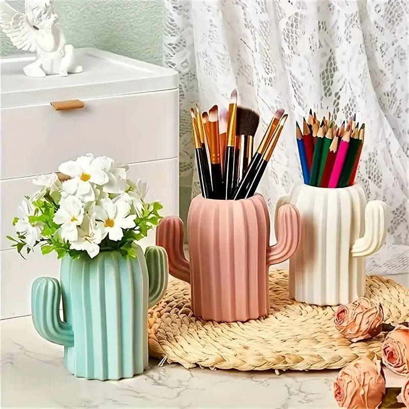 Cactus-Shaped Desktop Organizer.