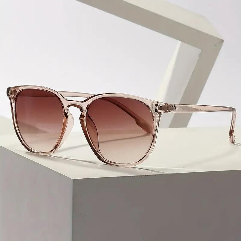 Glam Gradient Chic Retro Fashion Glasses for Women