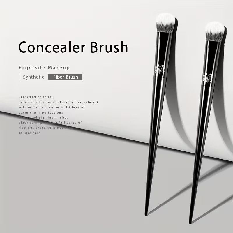 Kat Von D-35 Concealer Brush