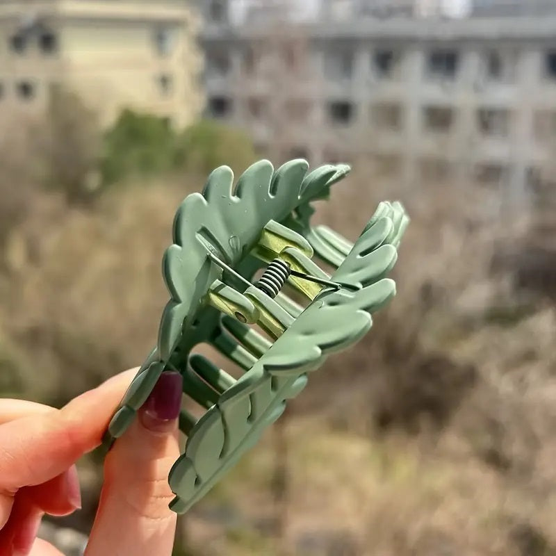Large Green Leaf Hair Claw Clip