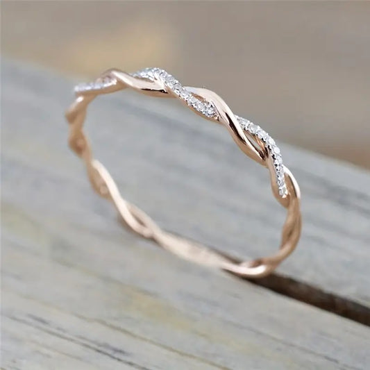 Twist Elegance Ring