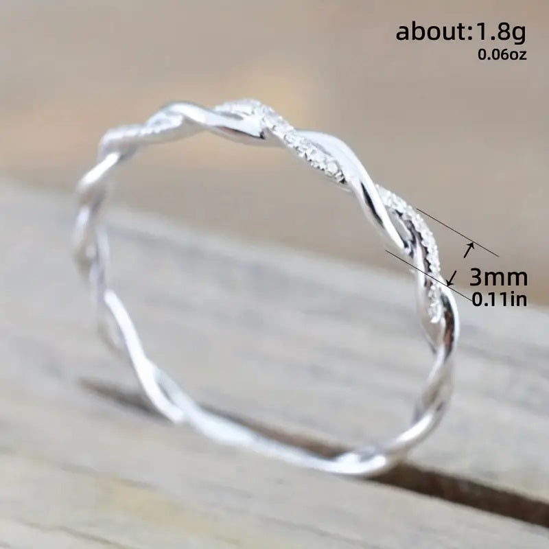 Twist Elegance Ring